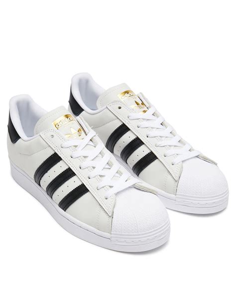 adidas white women's sneakers.